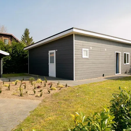Recreatiepark En Jachthaven De Scherpenhof 3*
