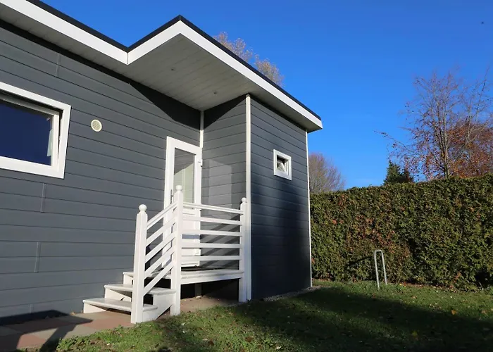 Recreatiepark En Jachthaven De Scherpenhof 3*