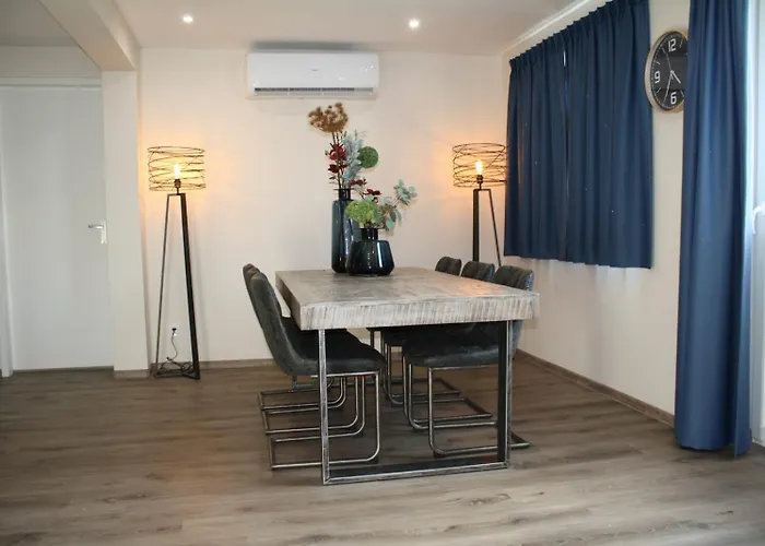 Recreatiepark En Jachthaven De Scherpenhof