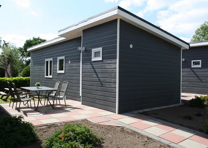 Recreatiepark En Jachthaven De Scherpenhof 3*