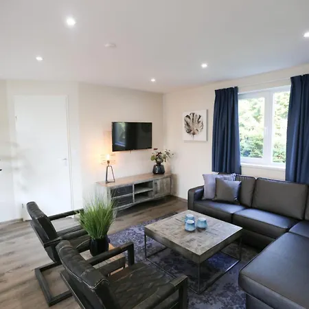 منتزه العطل Recreatiepark En Jachthaven De Scherpenhof Terwolde