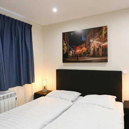 Aldeamento Turístico Recreatiepark En Jachthaven De Scherpenhof