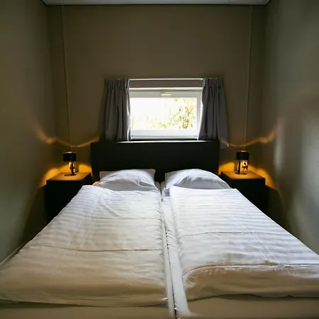 Aldeamento Turístico Recreatiepark En Jachthaven De Scherpenhof 3*