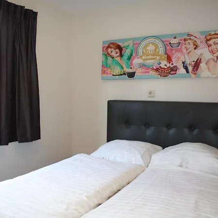 Aldeamento Turístico Recreatiepark En Jachthaven De Scherpenhof Terwolde