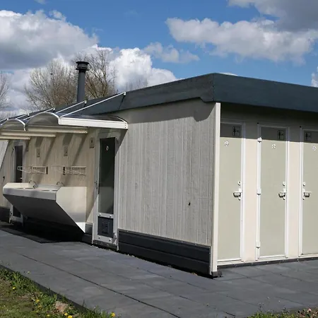 Recreatiepark En Jachthaven De Scherpenhof