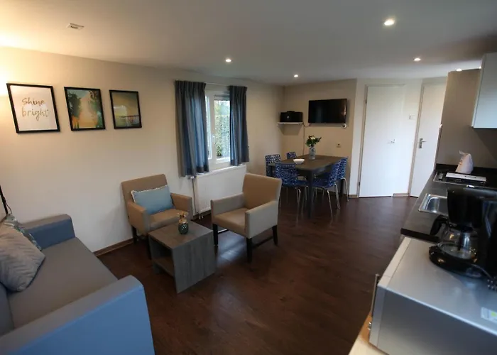 Recreatiepark En Jachthaven De Scherpenhof