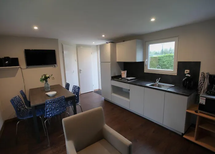 Recreatiepark En Jachthaven De Scherpenhof 3*