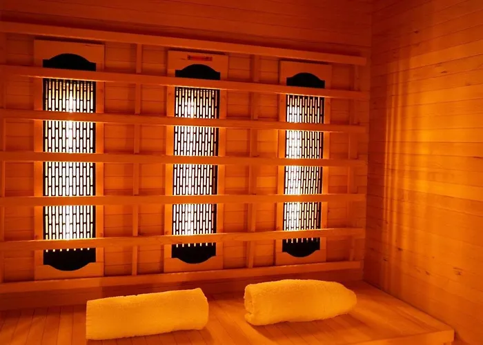 Recreatiepark En Jachthaven De Scherpenhof 3*