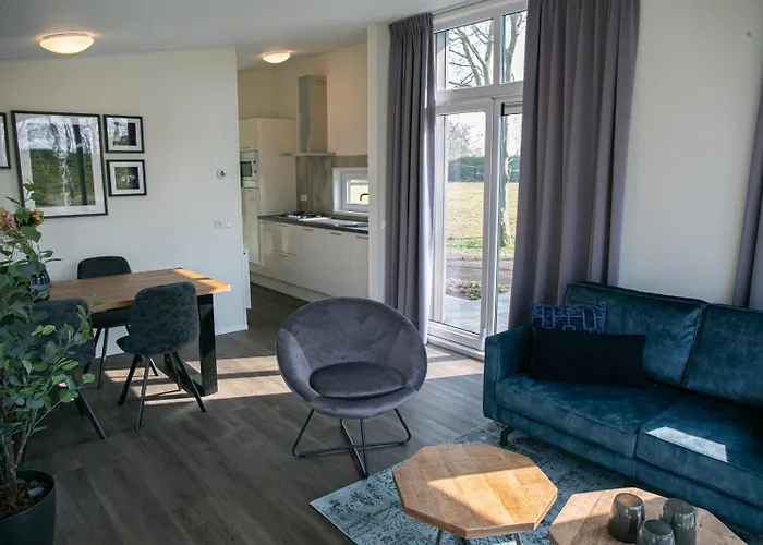 Recreatiepark En Jachthaven De Scherpenhof 3*