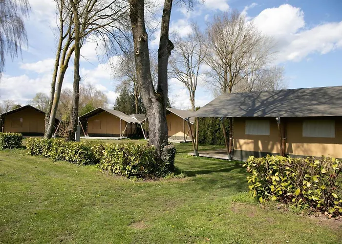 Recreatiepark En Jachthaven De Scherpenhof 3* Terwolde